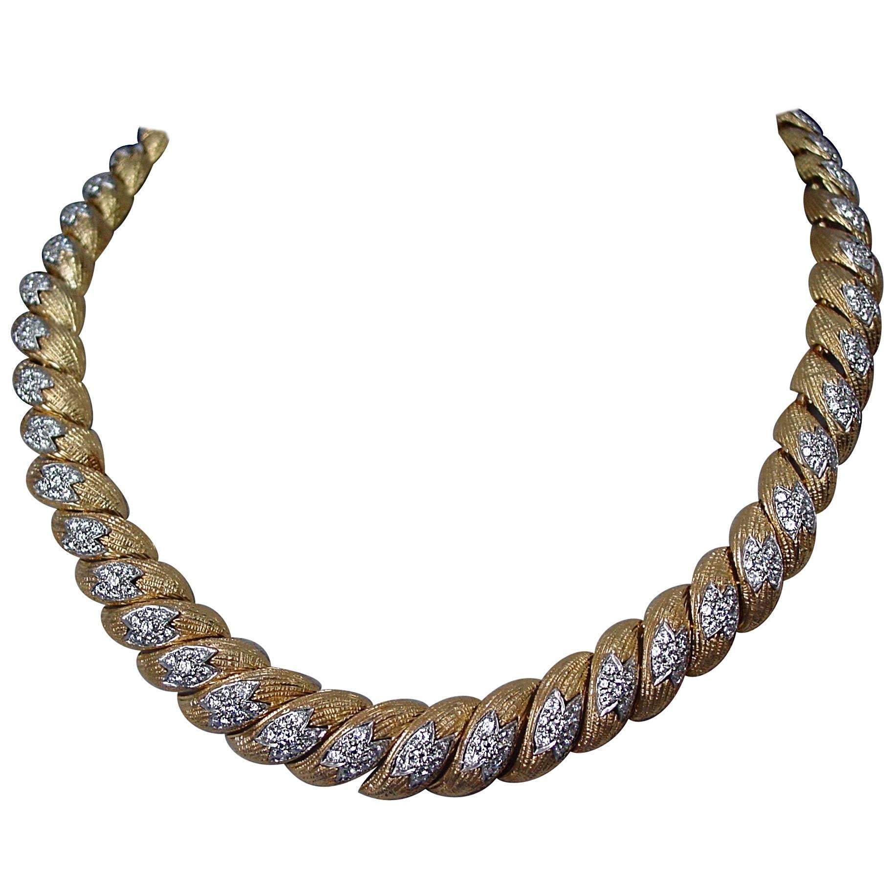 Diamond Textured Gold Link Necklace For Sale