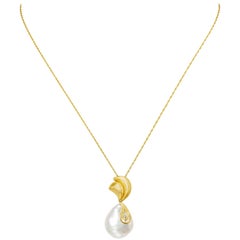 Yvel Baroque Pearl Pendant Necklace 18 Karat Yellow Gold and Diamond