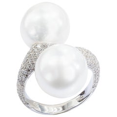 Yvel Pearl and Diamond Twist Ring 18 Karat White Gold R-2-SS-2W