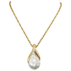 Yvel Large White Baroque Pearl Pendant Necklace 18 Karat Yellow Gold 