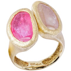 Yvel Pink Sapphire Ring 18 Karat Yellow Gold Fashion R-2-SA-MIX38Y Yvel Pink Sapphire Ring 18 Karat Yellow Gold Fashion R-2-SA-MIX38Y
