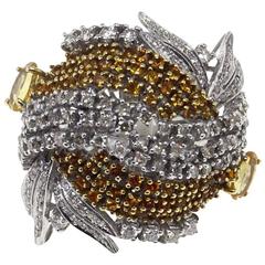 Luise 18 Karat Gold Diamonds Sapphire Dome Ring 8