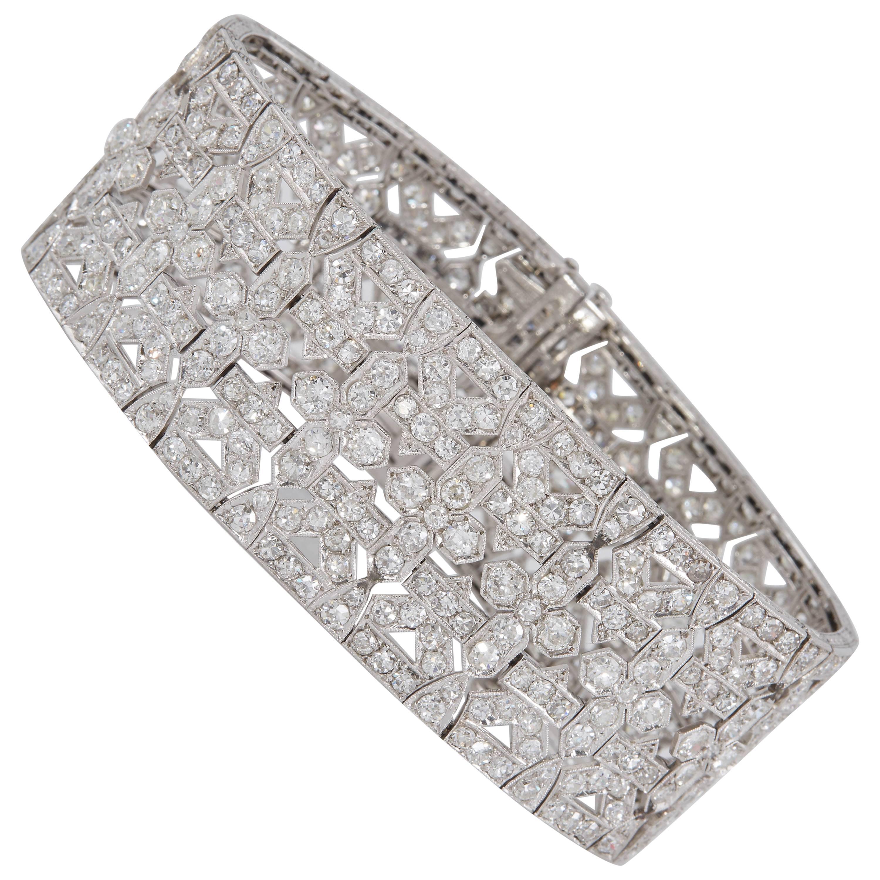 37.00 Carat Art Deco Diamond Platinum Bracelet