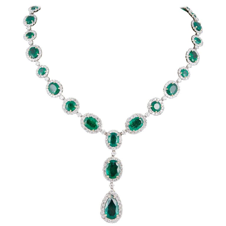 Emerald Diamond White Gold Necklace For Sale at 1stdibs