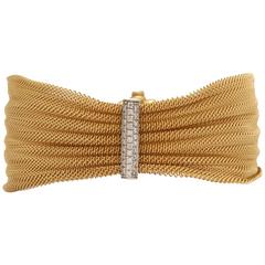 1960s Ribbon Design Flexible Woven Mesh Diamond and Gold Bracelet