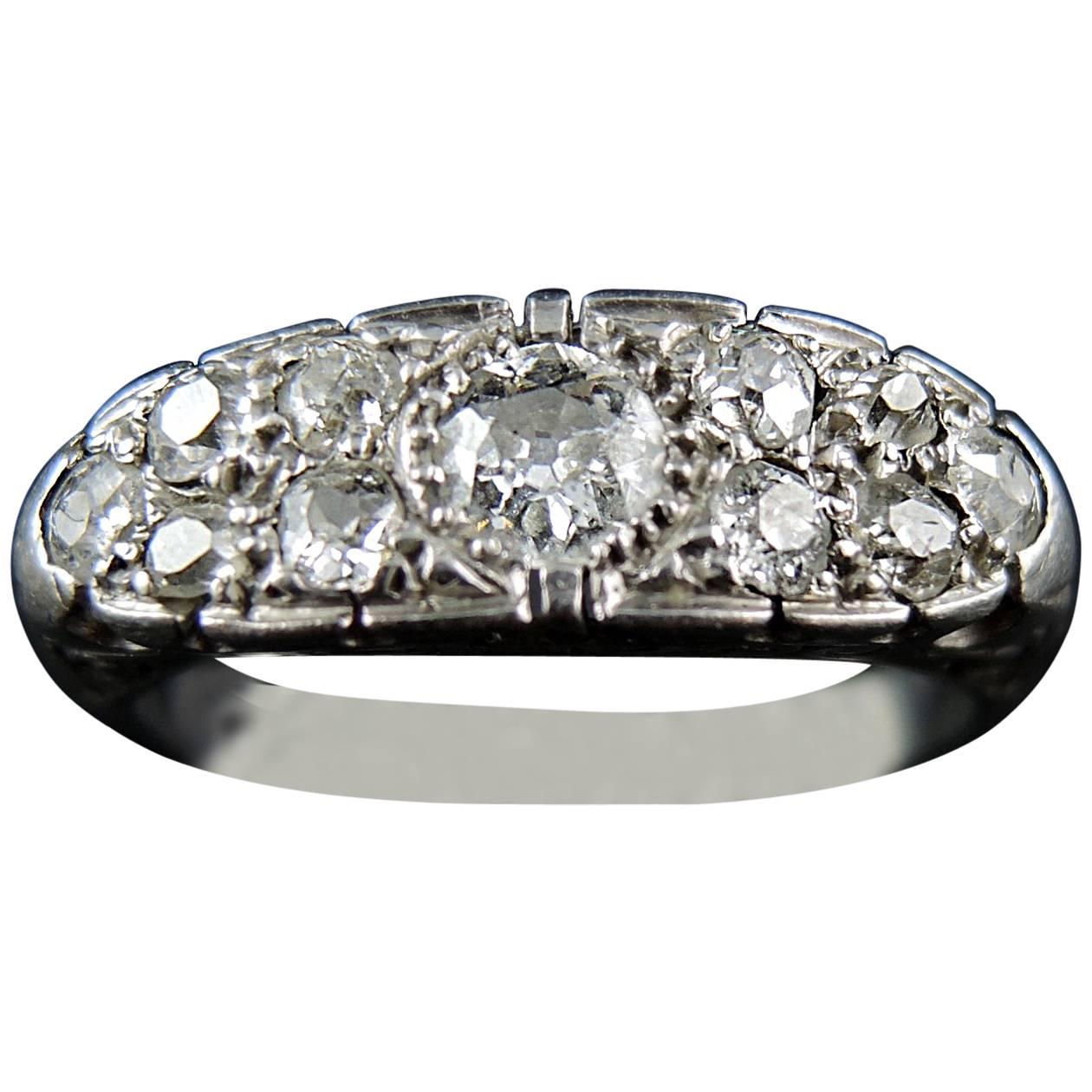 French Art Deco Diamond Platinum Band Ring, circa 1920