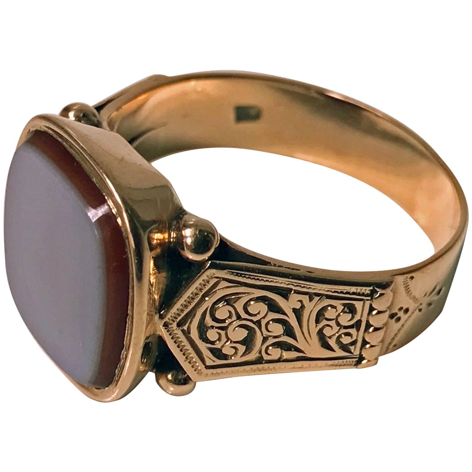 Gentleman's Antique Sardonyx Gold Signet Ring, Austria, circa 1890