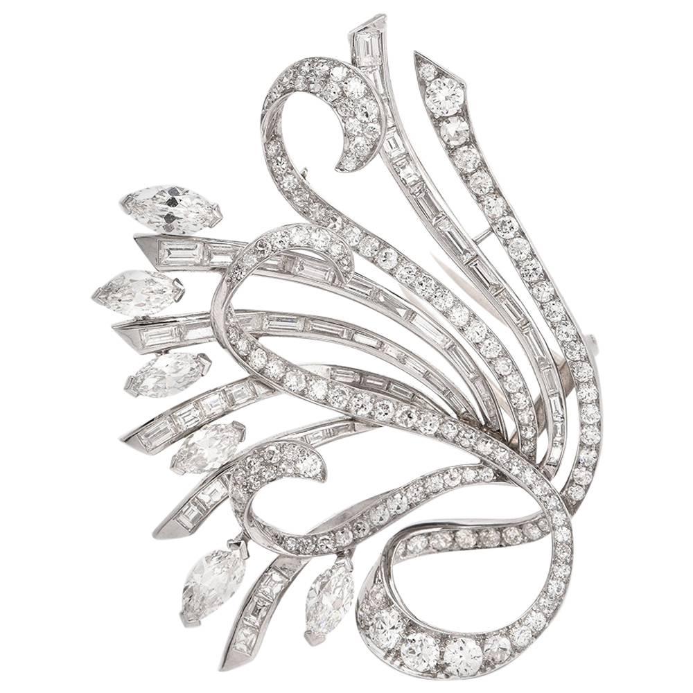 Vinatge Broche de solapa con motivo floral en platino y diamantes de 15,51 quilates