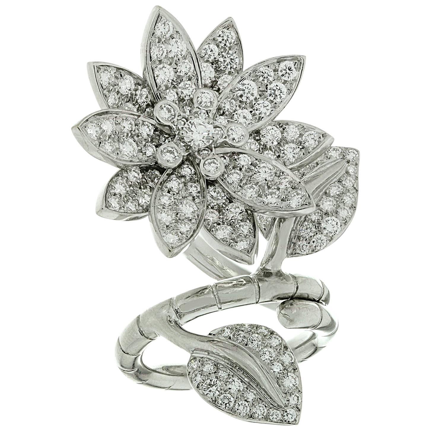 Van Cleef & Arpels Lotus Between the Finger Diamond White Gold Ring