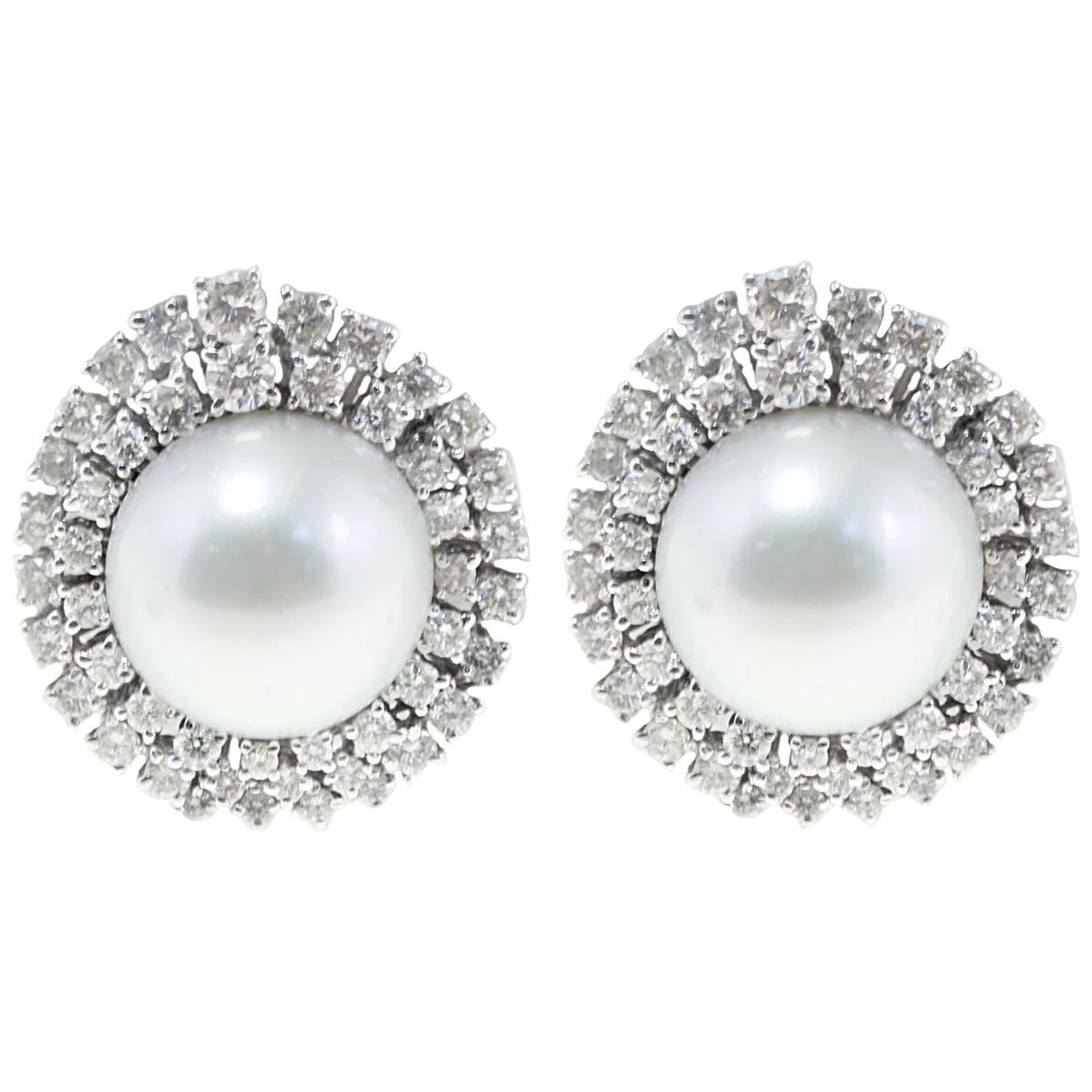 18 kt white gold ct 4, 11 Diamond Australian Pearl  Earrings