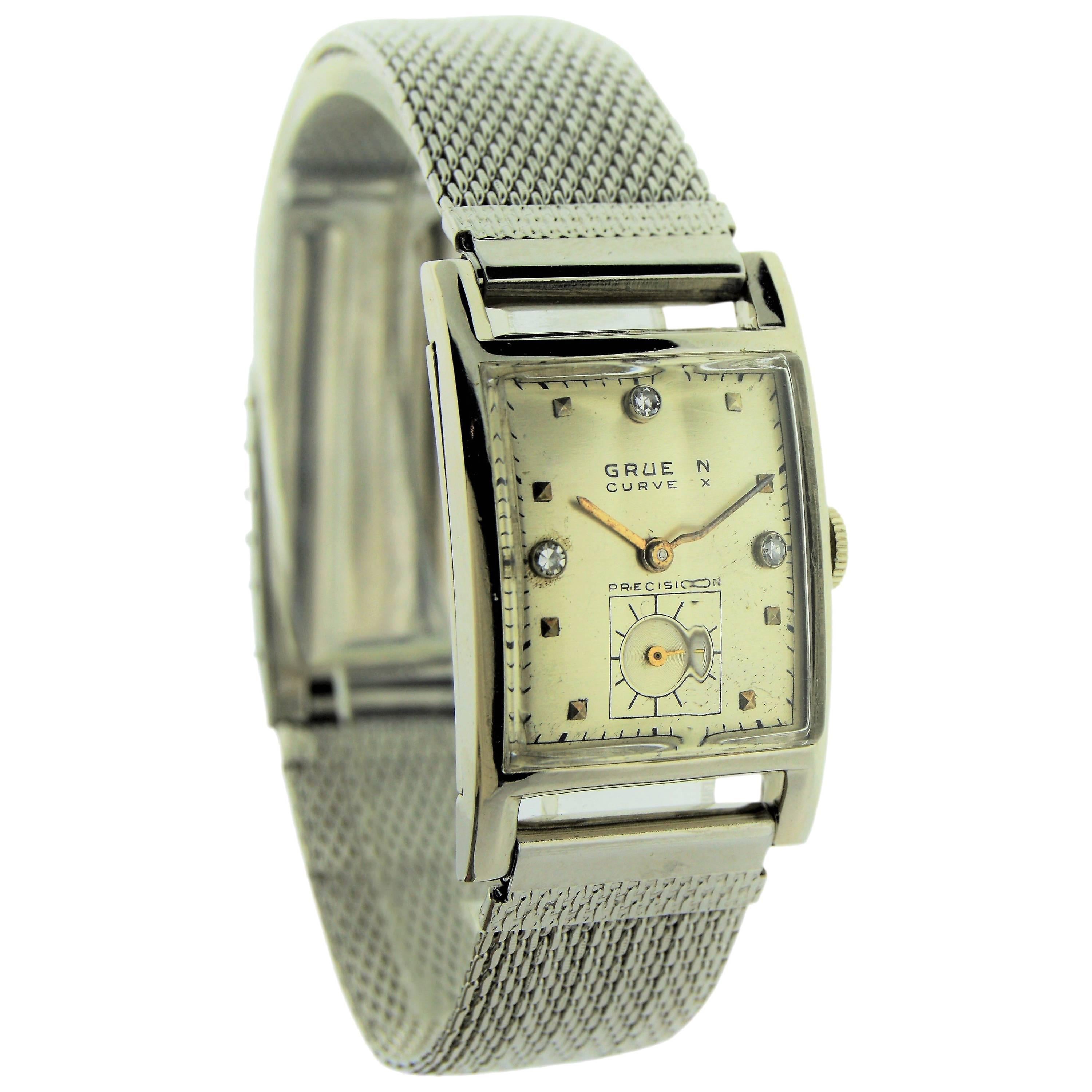 Gruen Solid White Gold Gabled Crystal Curvex Art Deco Wristwatch