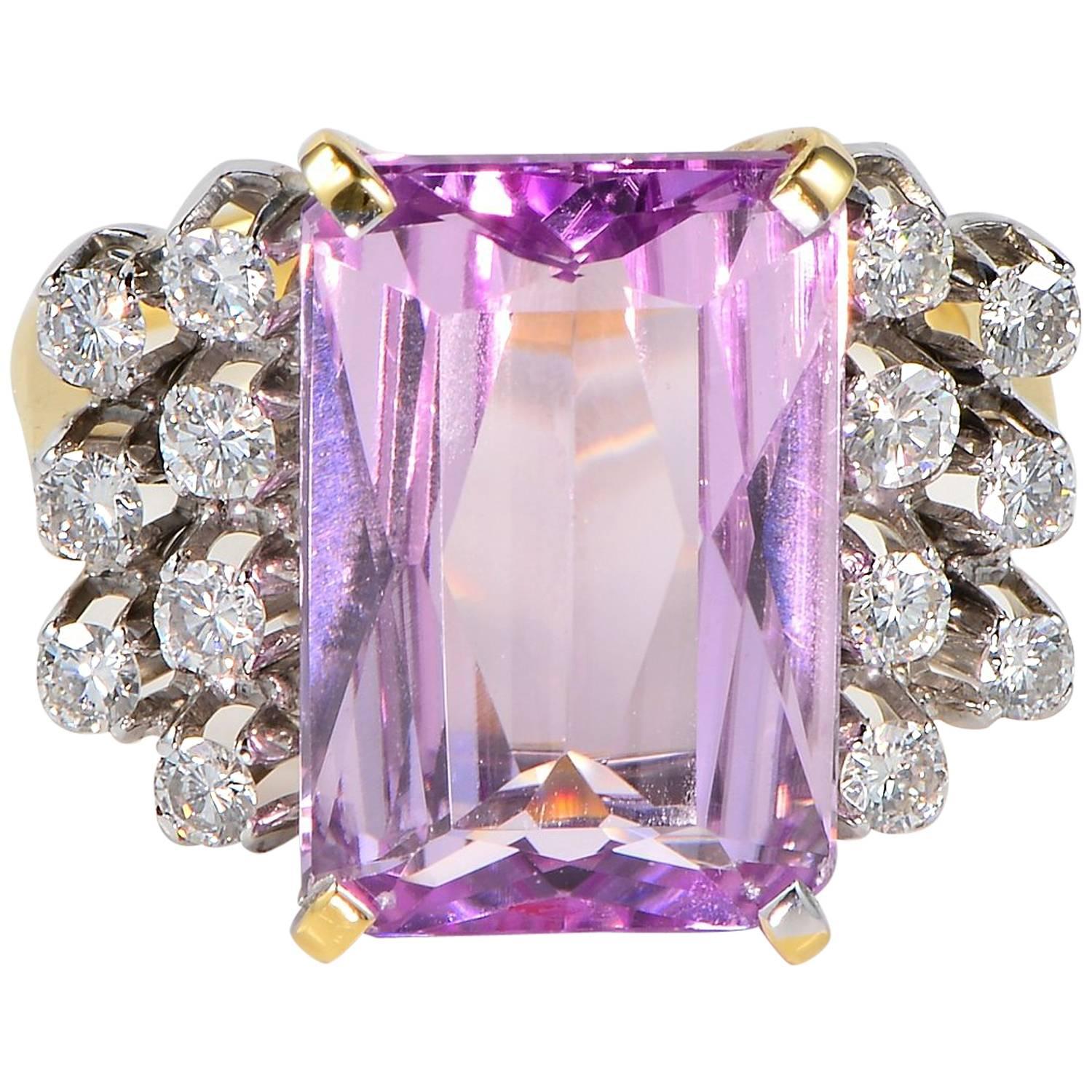 8.60 Carat Natural Kunzite 1.40 Carat Diamond Ring For Sale