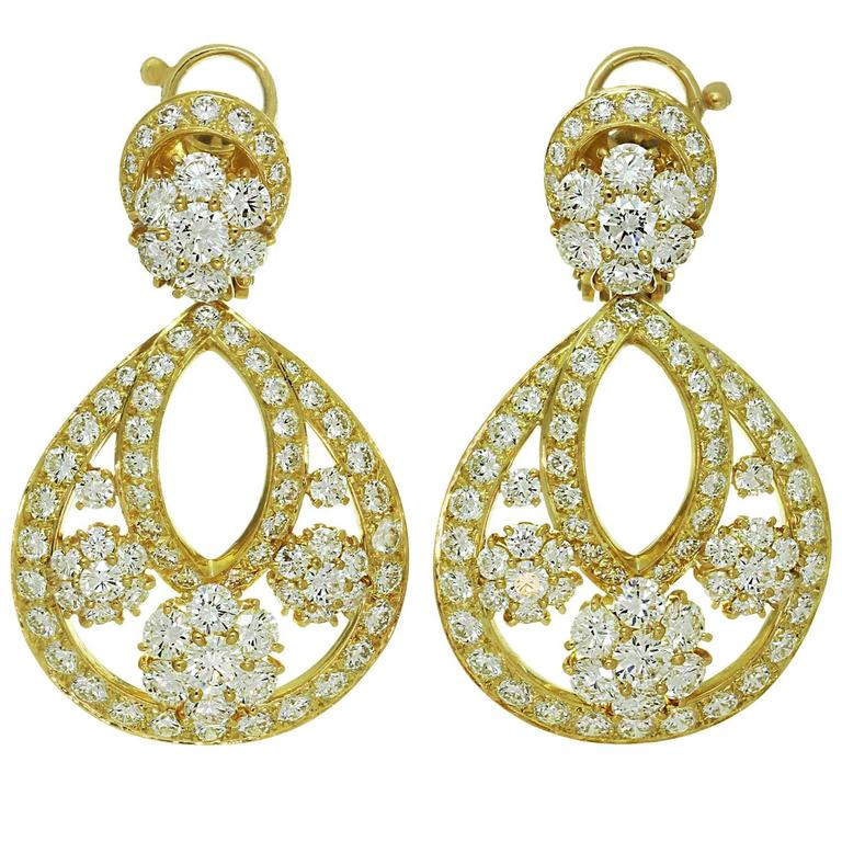 Van Cleef And Arpels Snowflake Diamond Yellow Gold Clip On Drop Van Cleef Arpels Snowflake Diamond Yellow Gold Clip On Drop Earrings For