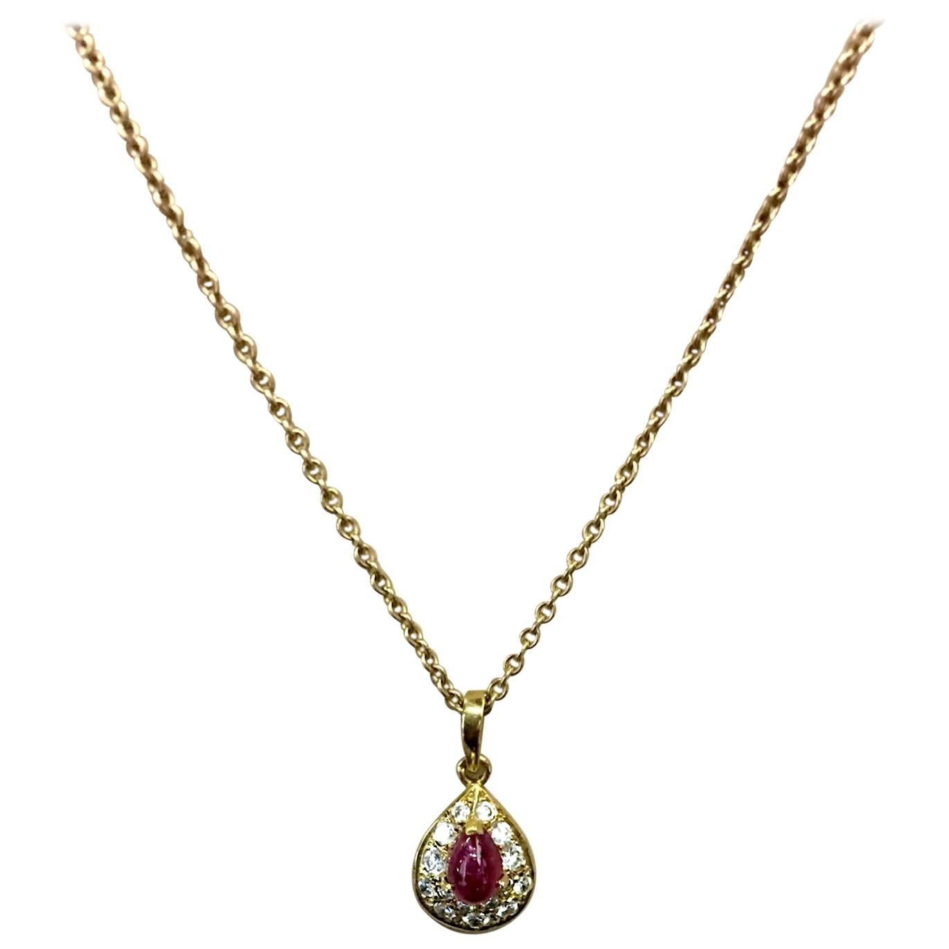 Van Cleef and Arpels Ruby Diamond Gold Pendant Necklace at 1stDibs