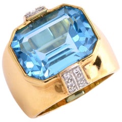 Vintage Large 13.80 Carat Blue Topaz Diamond Yellow Gold Cocktail Ring