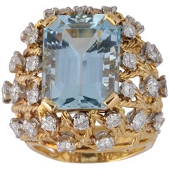 1950s French Natural Aquamarine Diamond Gold  Cluster Ring