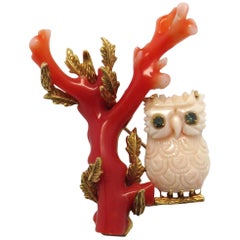 Vintage Impressive Coral Sapphire Owl Gold Brooch Pin