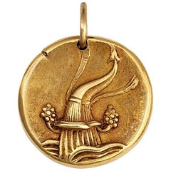 Vintage Van Cleef & Arpels Gold Aquarius Zodiac Pendant Charm