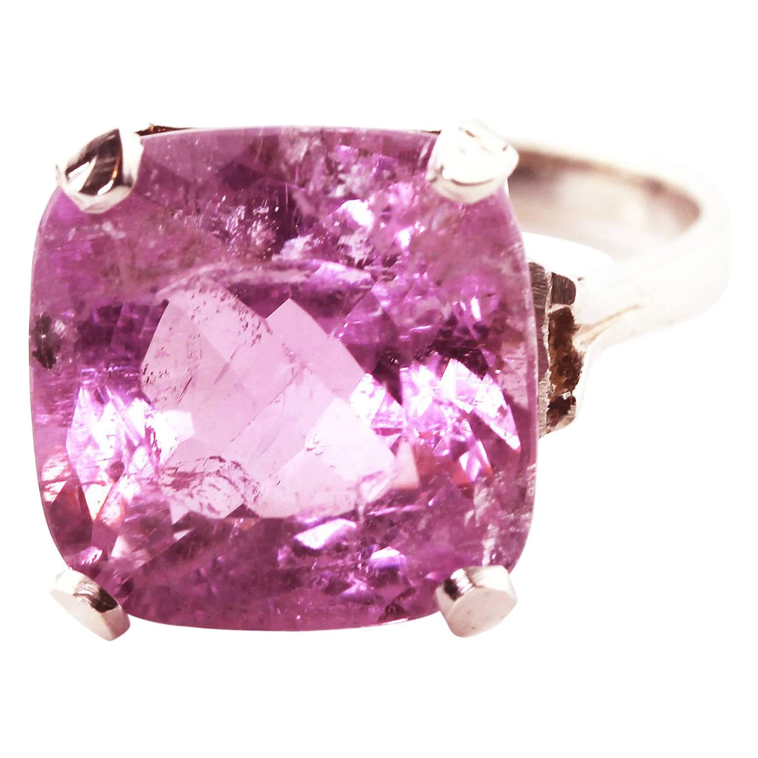 Gemjunky Brilliant Intense Visually Flawless 13.1 Cts Pink Kunzite Silver Ring