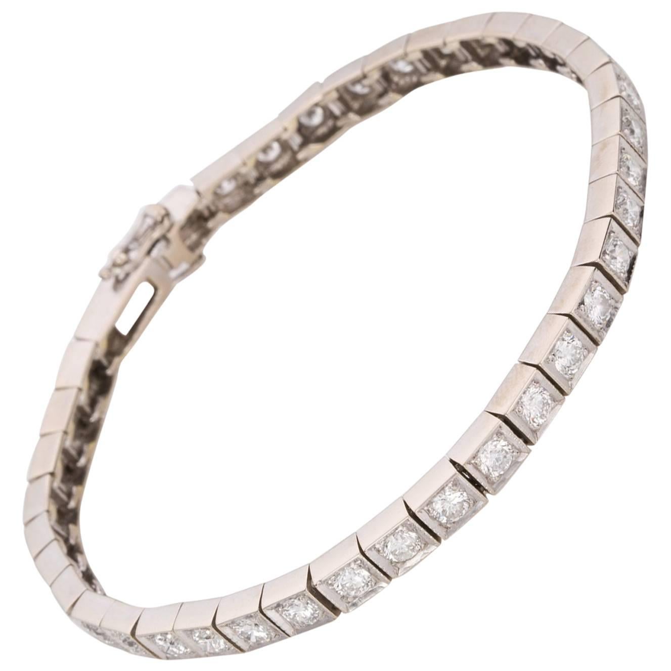 18 Karat White Gold Diamond Line Bracelet