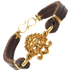 1980s 22 Karat Yellow Gold and Leather Handmade Bracelet