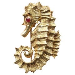 David Webb Ruby Gold Seahorse Brooch 6