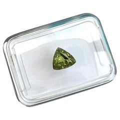 IGI Certified 1.01ct Sapphire Australia Vivid Yellow Green Unheated Trillion Cut