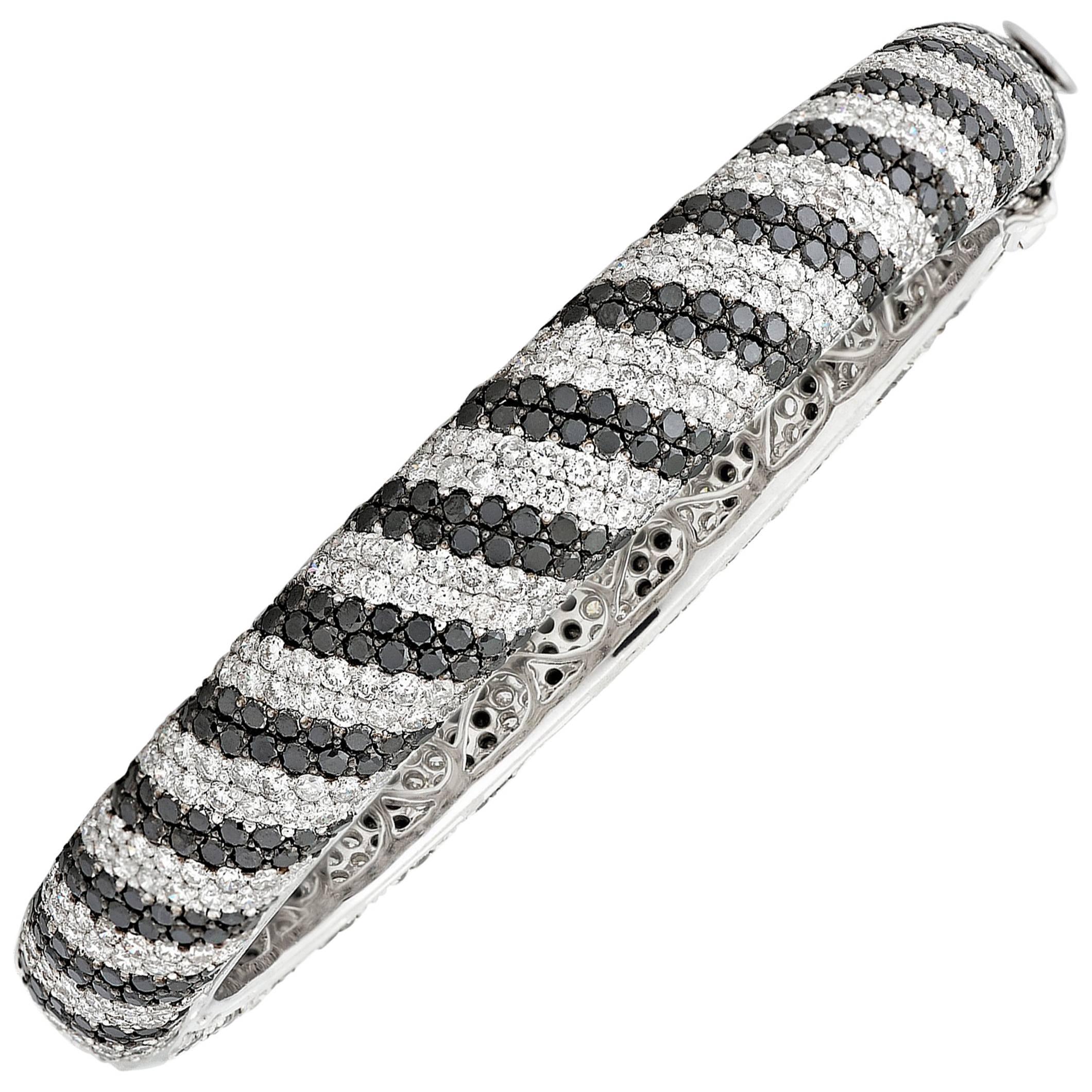 White and Black Diamond Bangle Bracelet 19.88 Carat