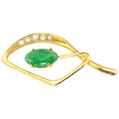1960s Jade and Diamond 14 Karat Gold Pendant