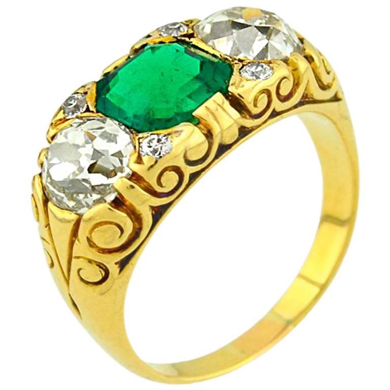 Victorian Columbian Emerald AGL certificate and Diamond Gold Ring For Sale