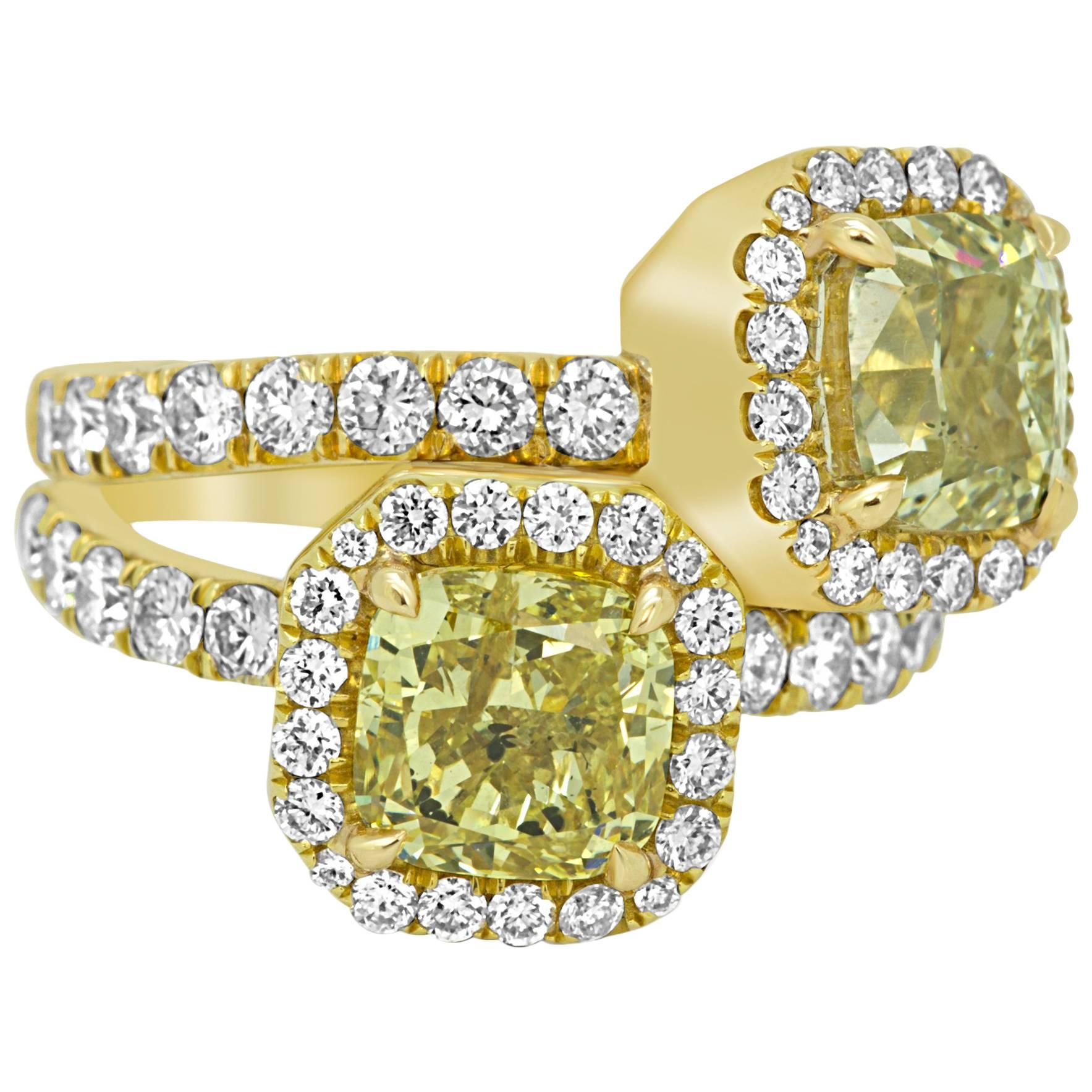 GIA Certified Natural Green and Yellow Diamond Twotone Gold Halo Toi Et Moi Ring