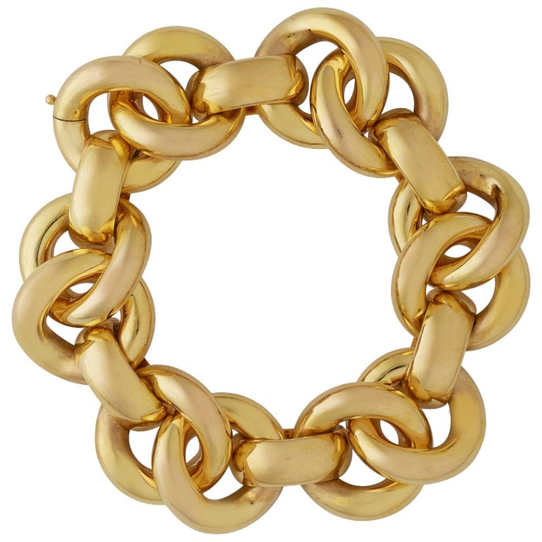 Interlocking Yellow Gold 18 Karat Circles Bracelet Bangle For Sale at ...