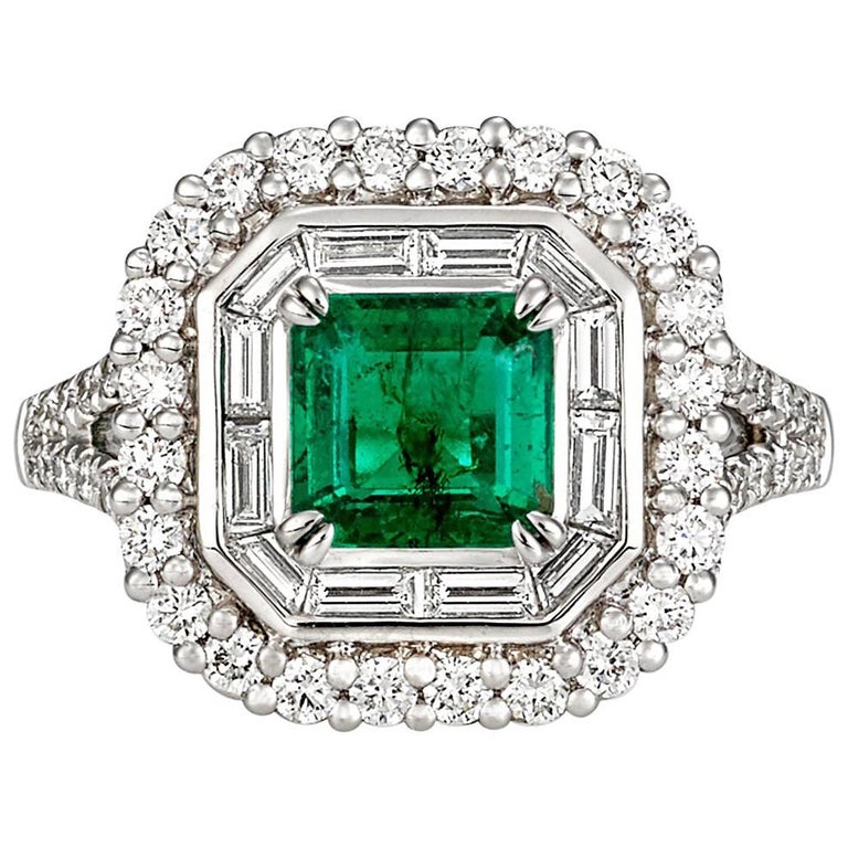 2.40 Carat Emerald and Diamonds Dress Ring at 1stDibs