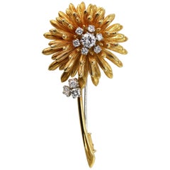 1970s Cartier Diamond and Yellow Gold Flower Brooch 4