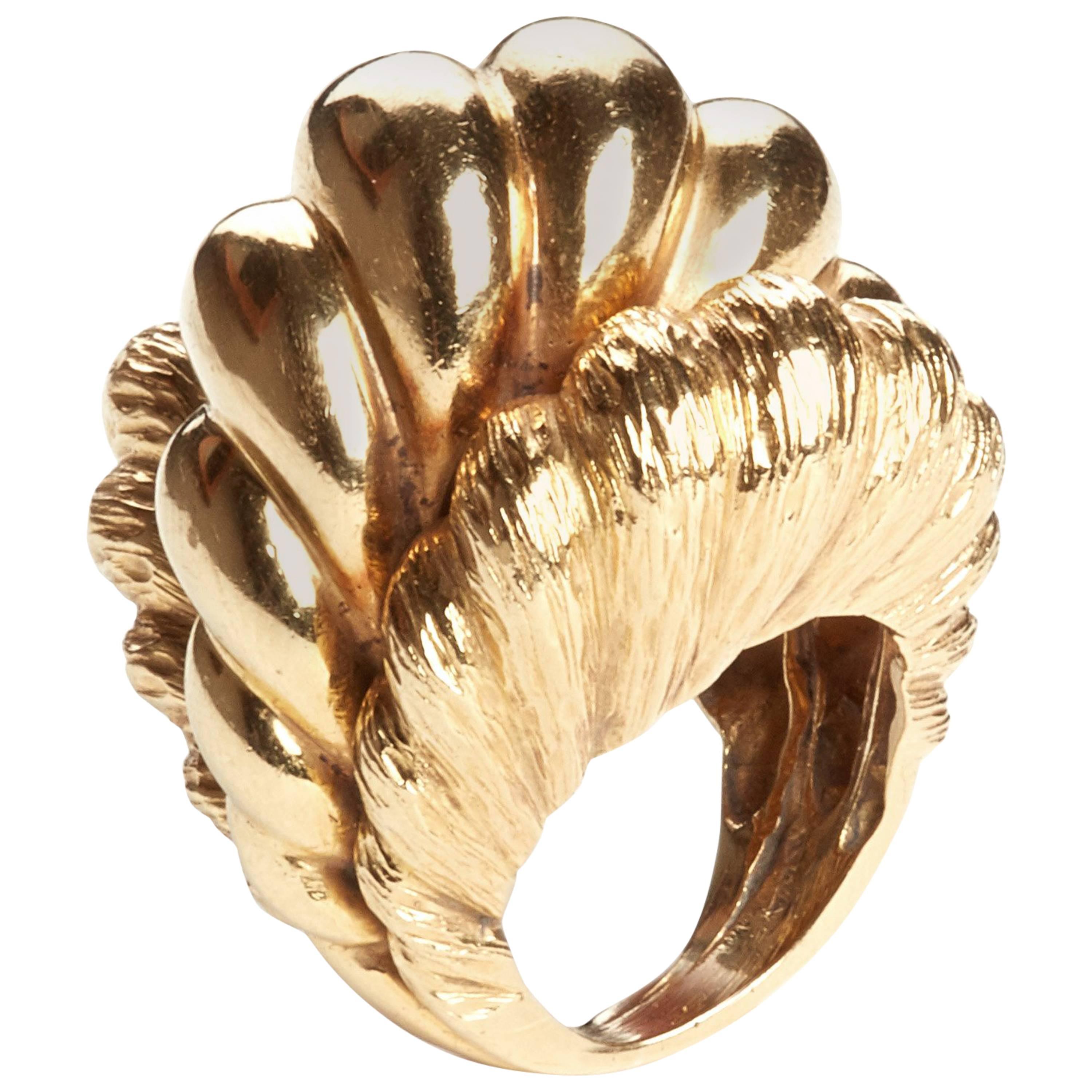 LG Treasures circa 1970 Garavelli Gold Italian Ring For Sale