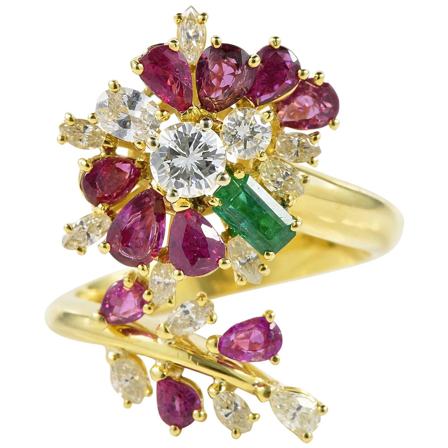 Burmese Rubies Diamond Emerald Flower Vintage Cocktail Ring For Sale