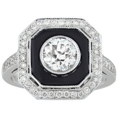 Art Deco-Style Diamond and Onyx Ring 3