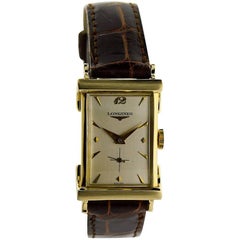 Vintage Longines Yellow Gold Art Deco Manual Watch, circa 1940s