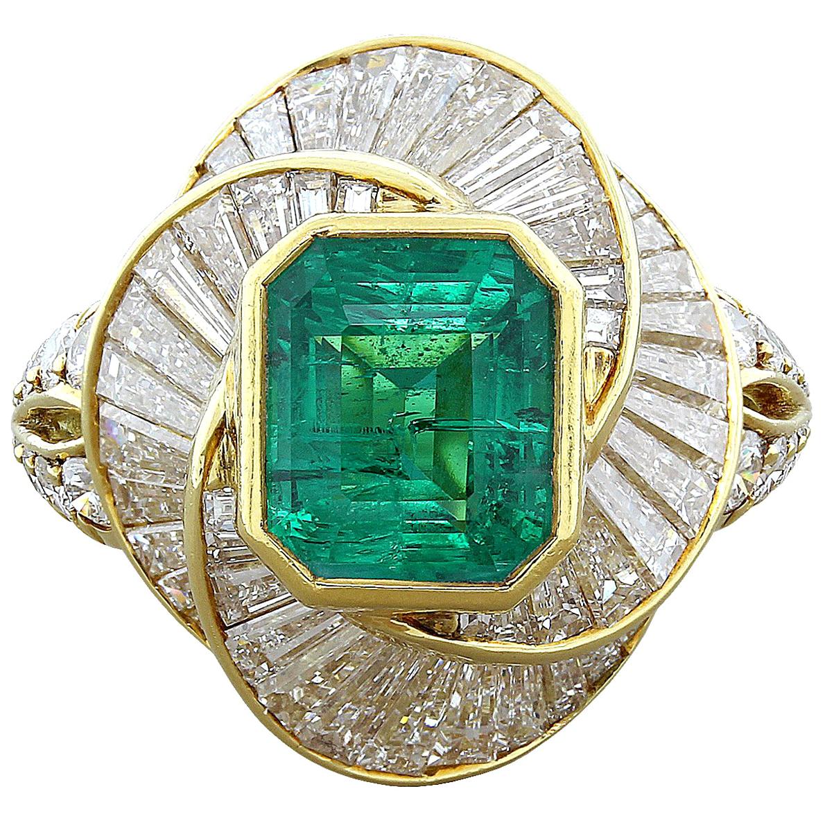 Estate Emerald Diamond Gold Ring For Sale
