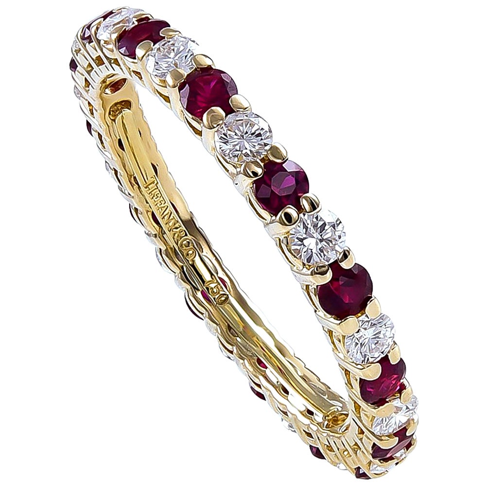 Tiffany and Co. Star Ruby Diamond Gold Ring For Sale at 1stDibs
