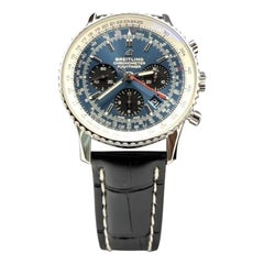 Breitling Navitimer B01 Chronograph AB0121 43 mm, blaues Zifferblatt, Edelstahl, Originalverpackung, mit Papieren