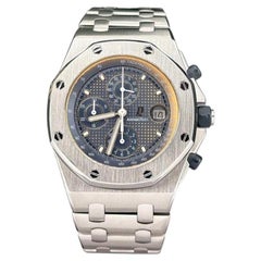 Audemars Piguet Royal Oak Offshore « The Beast » 25721ST.OO.1000ST.01, 42 mm, cadran bleu