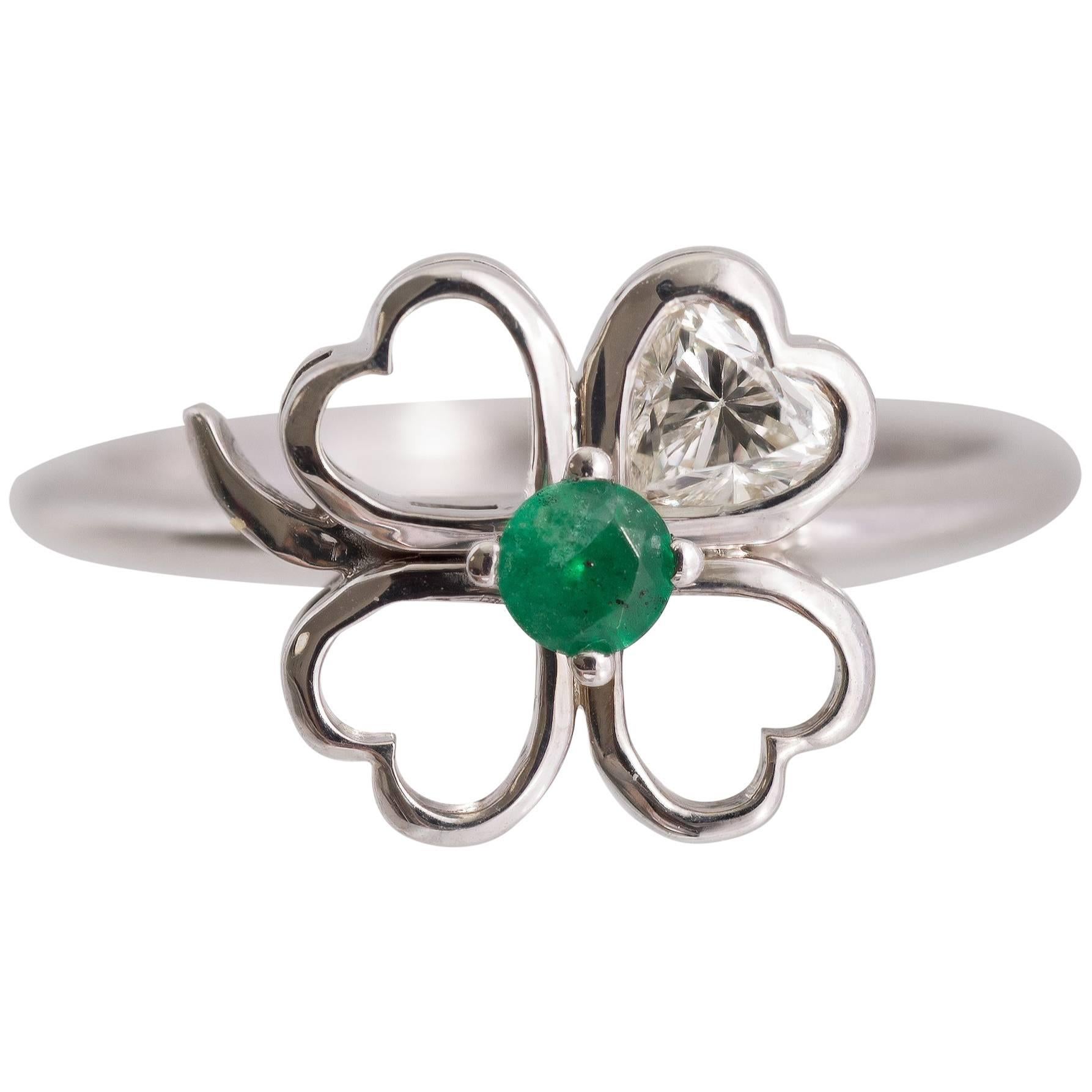 Four-Leaf Clover Motif Diamond and Emerald Ring  For Sale