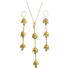 Classical Peridot Marquise Gold Pendant Earring Set