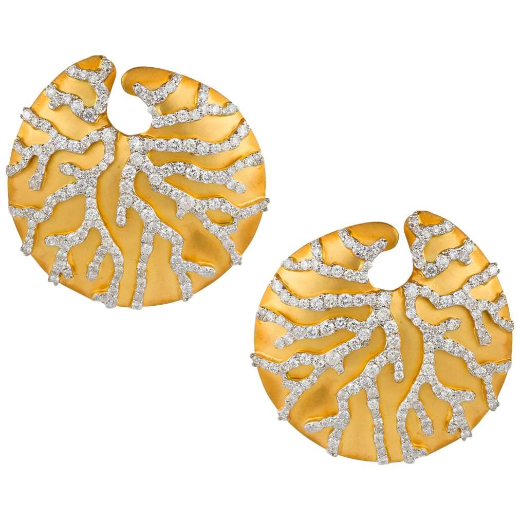 Umrao Gold Diamond Scallop Earclips