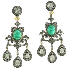 Boucles d'oreilles lustre en émeraude indienne et diamant