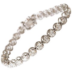 1990s Diamond and 18 Karat White Gold Tennis Bracelet
