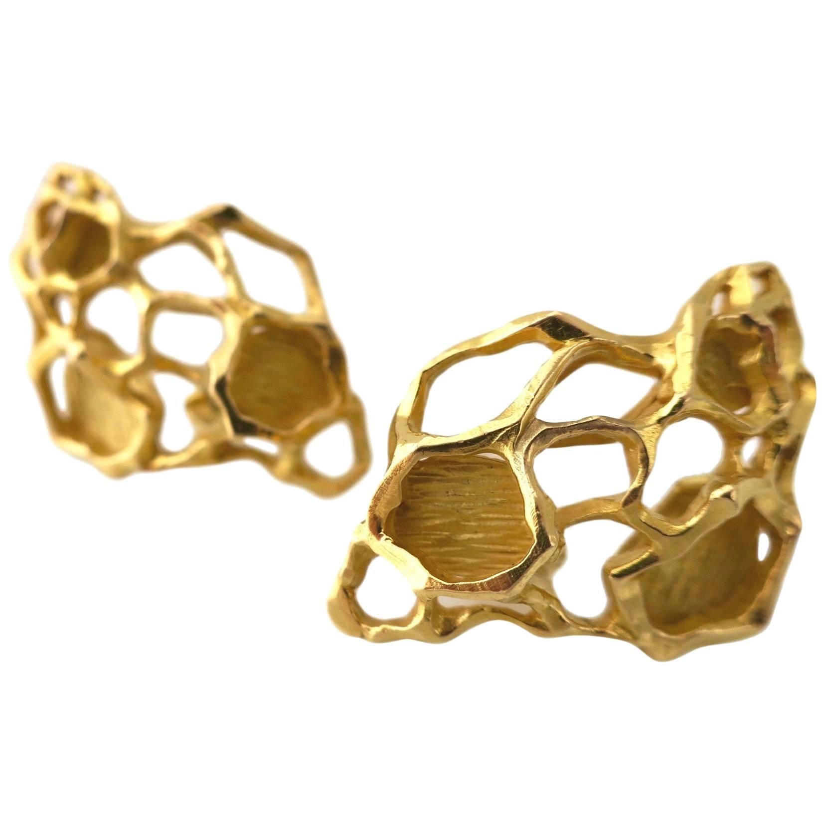 Boucles d'oreilles modernistes en or de Gubelin, années 1970