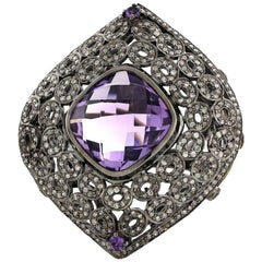 Karierter Amethystring mit Diamanten