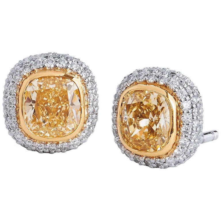 Tiffany and Co. 1.68 Carat Fancy Yellow Diamond Stud Earrings at ...